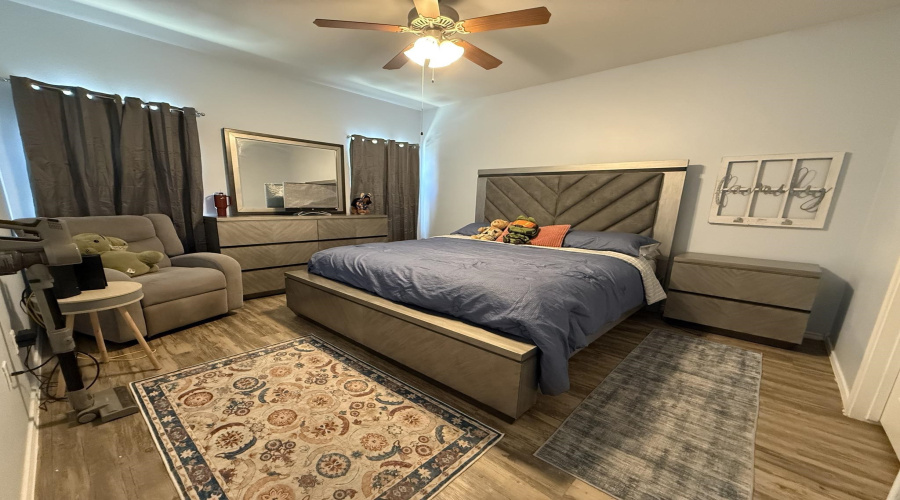 4423 Gloria Dr., Laredo, Texas 78046, 3 Bedrooms Bedrooms, 6 Rooms Rooms,2 BathroomsBathrooms,Residential,For Sale,4423 Gloria Dr.,20262557