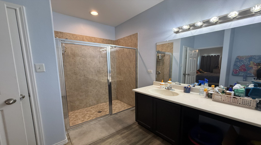 4423 Gloria Dr., Laredo, Texas 78046, 3 Bedrooms Bedrooms, 6 Rooms Rooms,2 BathroomsBathrooms,Residential,For Sale,4423 Gloria Dr.,20262557