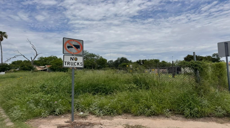 1402 Santa Maria Ave, Laredo, Texas 78046, ,Land,For Sale,1402 Santa Maria Ave,20262558