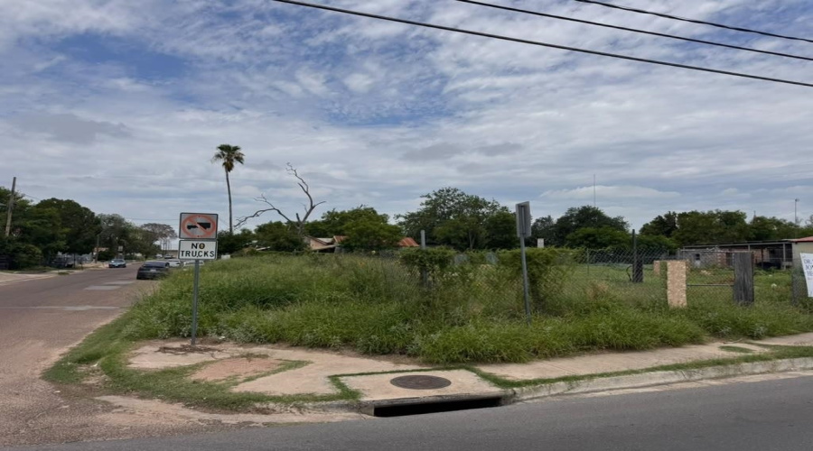 1402 Santa Maria Ave, Laredo, Texas 78046, ,Land,For Sale,1402 Santa Maria Ave,20262558