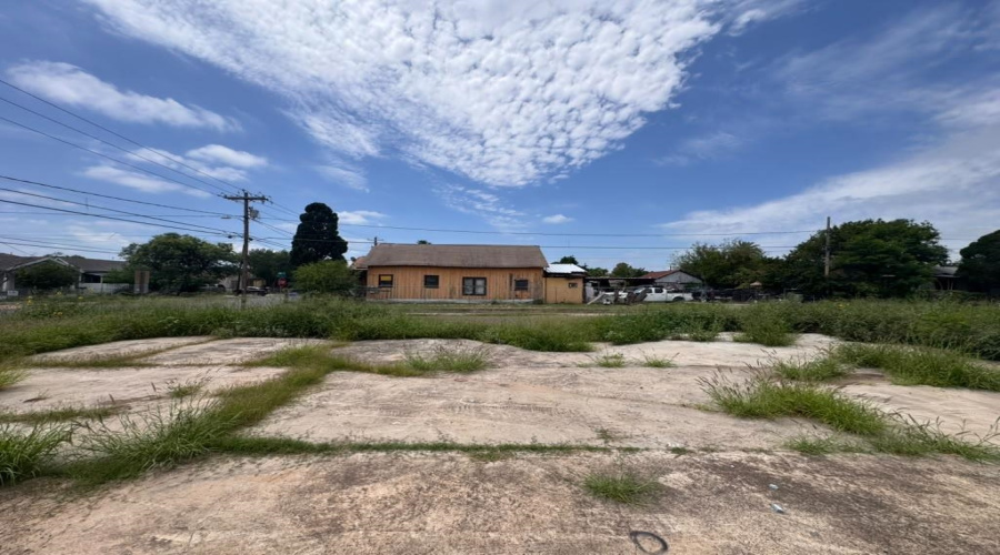 1402 Santa Maria Ave, Laredo, Texas 78046, ,Land,For Sale,1402 Santa Maria Ave,20262558