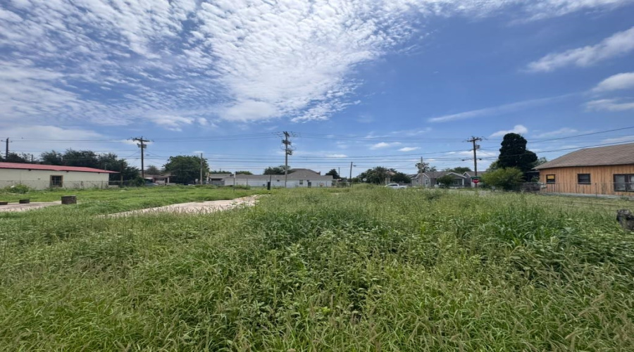 1402 Santa Maria Ave, Laredo, Texas 78046, ,Land,For Sale,1402 Santa Maria Ave,20262558
