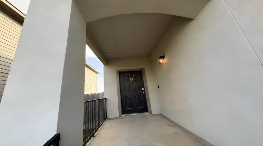 9958 Inmaculada Ln, Laredo, Texas 78045, 3 Bedrooms Bedrooms, 4 Rooms Rooms,2 BathroomsBathrooms,Residential,For Sale,9958 Inmaculada Ln,20262560