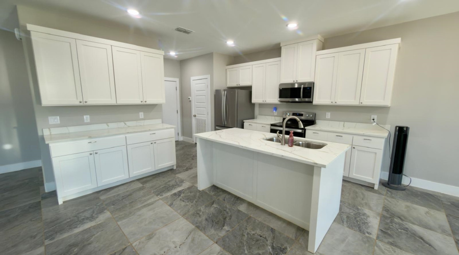 1521 Hebilla Ln., Laredo, Texas 78046-2243, 3 Bedrooms Bedrooms, 5 Rooms Rooms,2 BathroomsBathrooms,Residential,For Sale,1521 Hebilla Ln.,20262562