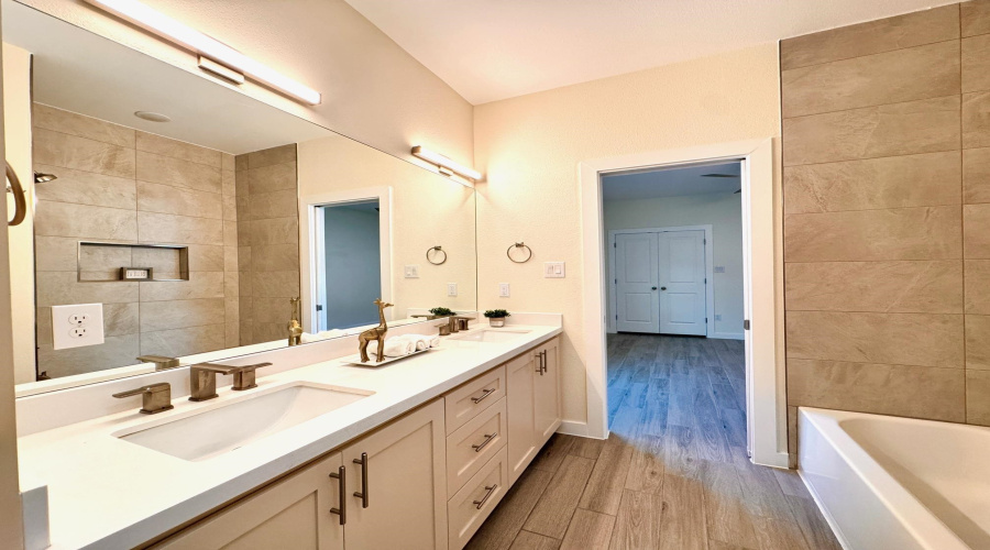 616 Journey Loop, LAREDO, Texas 78045, 3 Bedrooms Bedrooms, 5 Rooms Rooms,2 BathroomsBathrooms,Residential,For Rent,616 Journey Loop,20262564
