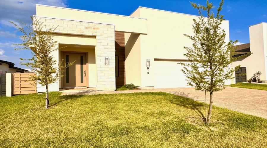 616 Journey Loop, LAREDO, Texas 78045, 3 Bedrooms Bedrooms, 5 Rooms Rooms,2 BathroomsBathrooms,Residential,For Rent,616 Journey Loop,20262564