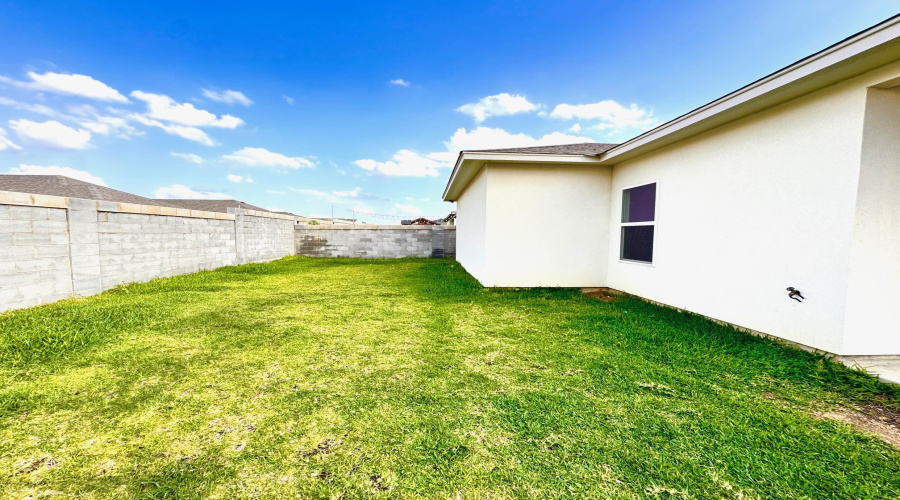 616 Journey Loop, LAREDO, Texas 78045, 3 Bedrooms Bedrooms, 5 Rooms Rooms,2 BathroomsBathrooms,Residential,For Rent,616 Journey Loop,20262564