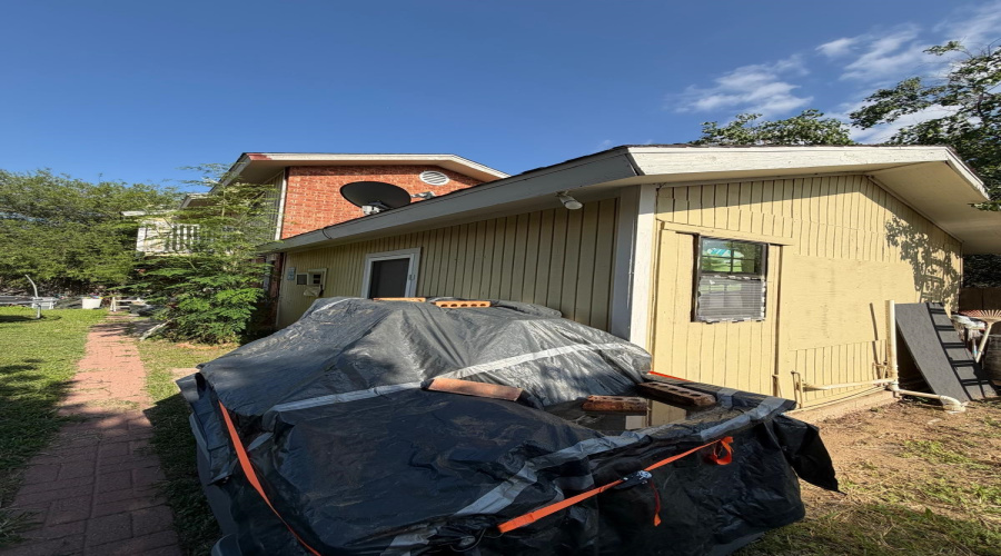 4824 Westside Ln, LAREDO, Texas 78041, 3 Bedrooms Bedrooms, 6 Rooms Rooms,2 BathroomsBathrooms,Residential,For Sale,4824 Westside Ln,20262565