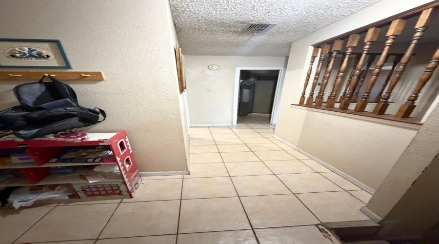 4824 Westside Ln, LAREDO, Texas 78041, 3 Bedrooms Bedrooms, 6 Rooms Rooms,2 BathroomsBathrooms,Residential,For Sale,4824 Westside Ln,20262565