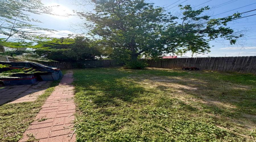 4824 Westside Ln, LAREDO, Texas 78041, 3 Bedrooms Bedrooms, 6 Rooms Rooms,2 BathroomsBathrooms,Residential,For Sale,4824 Westside Ln,20262565