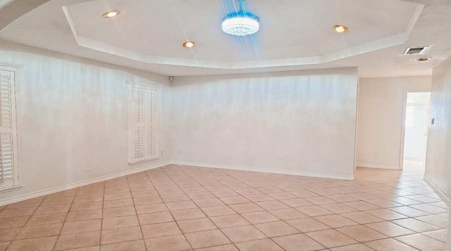 233 Rancho Viejo Dr, laredo, Texas 78045, 4 Bedrooms Bedrooms, 6 Rooms Rooms,2 BathroomsBathrooms,Residential,For Rent,233 Rancho Viejo Dr,20262566