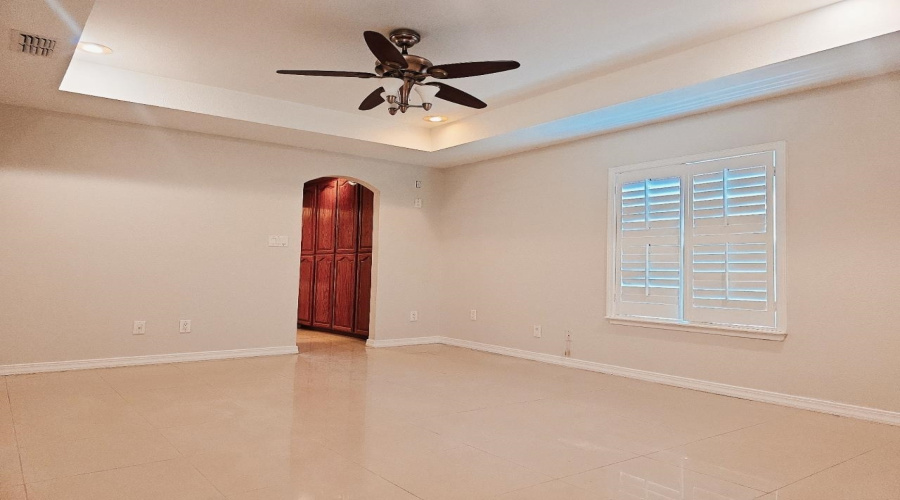 233 Rancho Viejo Dr, laredo, Texas 78045, 4 Bedrooms Bedrooms, 6 Rooms Rooms,2 BathroomsBathrooms,Residential,For Rent,233 Rancho Viejo Dr,20262566