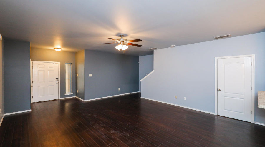 2619 San Isidro Pkwy, LAREDO, Texas 78045, 2 Bedrooms Bedrooms, 3 Rooms Rooms,2 BathroomsBathrooms,Residential,For Sale,2619 San Isidro Pkwy,20262569