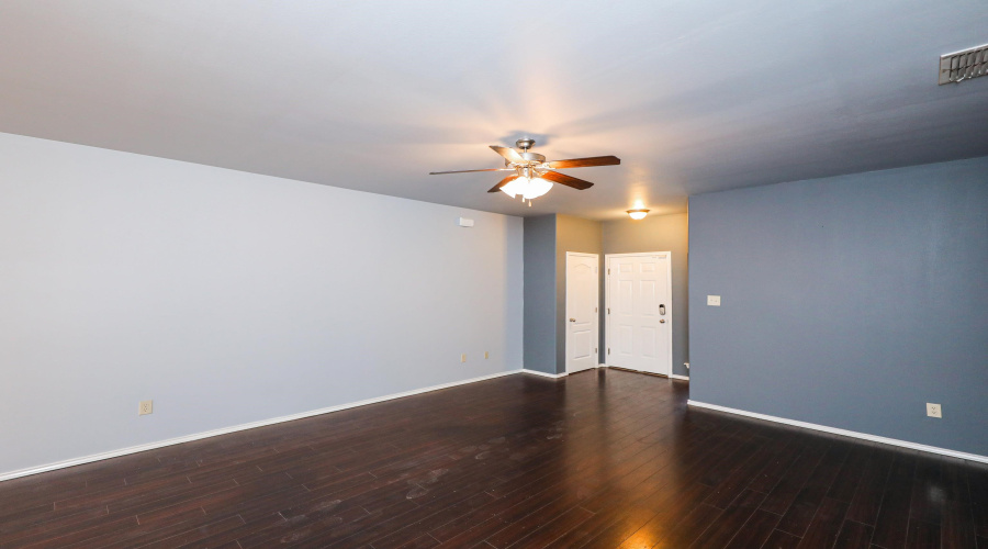 2619 San Isidro Pkwy, LAREDO, Texas 78045, 2 Bedrooms Bedrooms, 3 Rooms Rooms,2 BathroomsBathrooms,Residential,For Sale,2619 San Isidro Pkwy,20262569