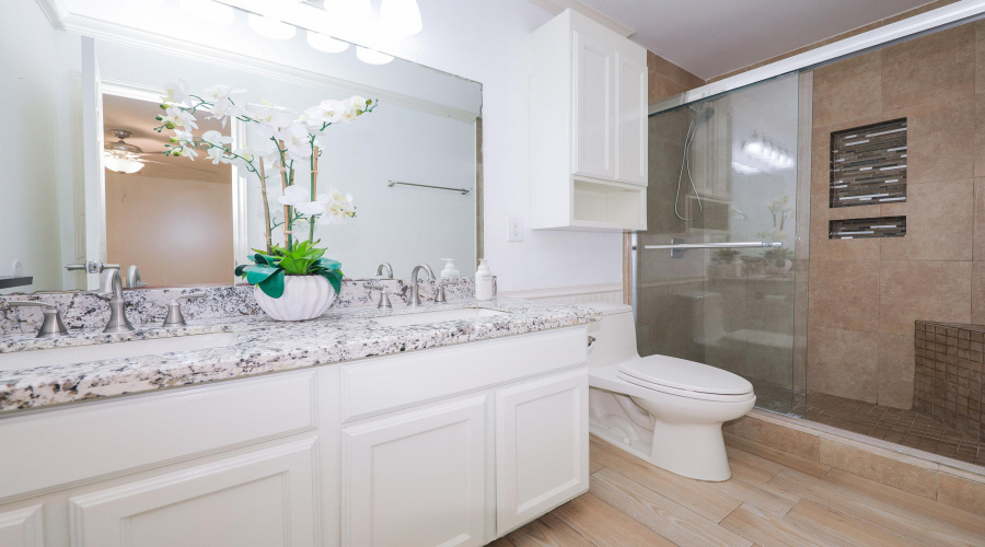 3116 Silhouette Dr, Laredo, Texas 78045, 3 Bedrooms Bedrooms, 6 Rooms Rooms,2 BathroomsBathrooms,Residential,For Sale,3116 Silhouette Dr,20262572