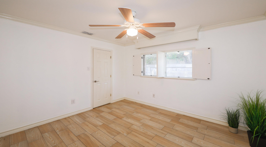 3116 Silhouette Dr, Laredo, Texas 78045, 3 Bedrooms Bedrooms, 6 Rooms Rooms,2 BathroomsBathrooms,Residential,For Sale,3116 Silhouette Dr,20262572