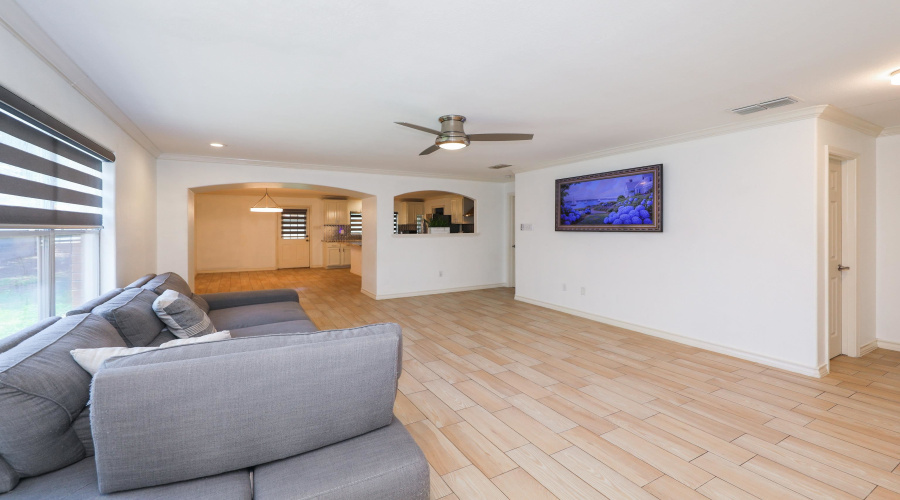 3116 Silhouette Dr, Laredo, Texas 78045, 3 Bedrooms Bedrooms, 6 Rooms Rooms,2 BathroomsBathrooms,Residential,For Sale,3116 Silhouette Dr,20262572
