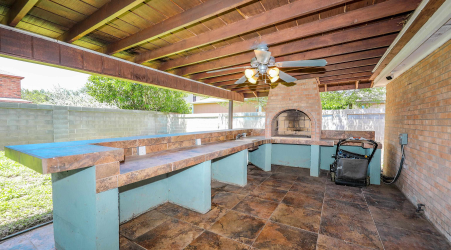 3116 Silhouette Dr, Laredo, Texas 78045, 3 Bedrooms Bedrooms, 6 Rooms Rooms,2 BathroomsBathrooms,Residential,For Sale,3116 Silhouette Dr,20262572