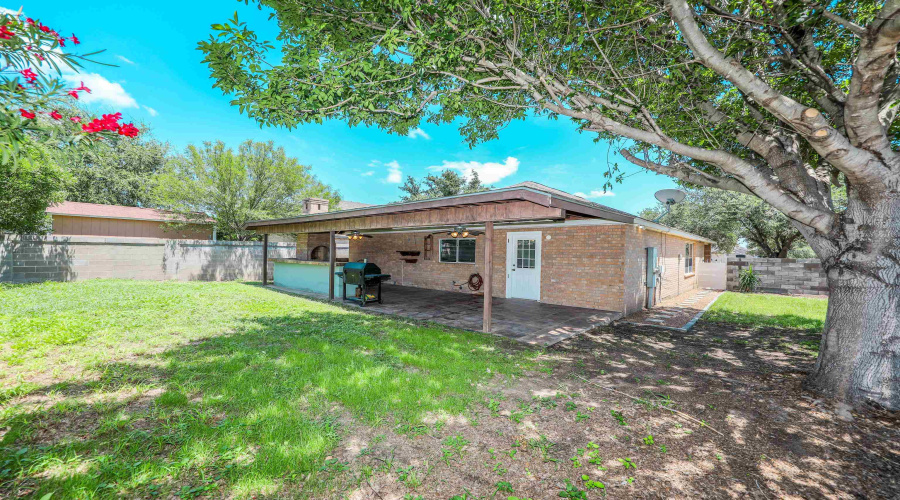 3116 Silhouette Dr, Laredo, Texas 78045, 3 Bedrooms Bedrooms, 6 Rooms Rooms,2 BathroomsBathrooms,Residential,For Sale,3116 Silhouette Dr,20262572