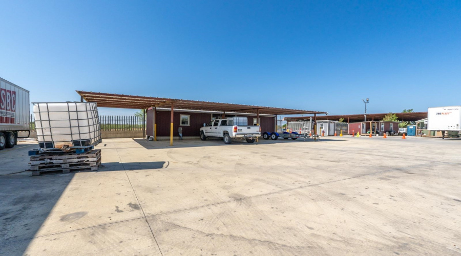 4420 E Saunders St, Laredo, Texas 78041, ,Land,For Rent,4420 E Saunders St,20262574