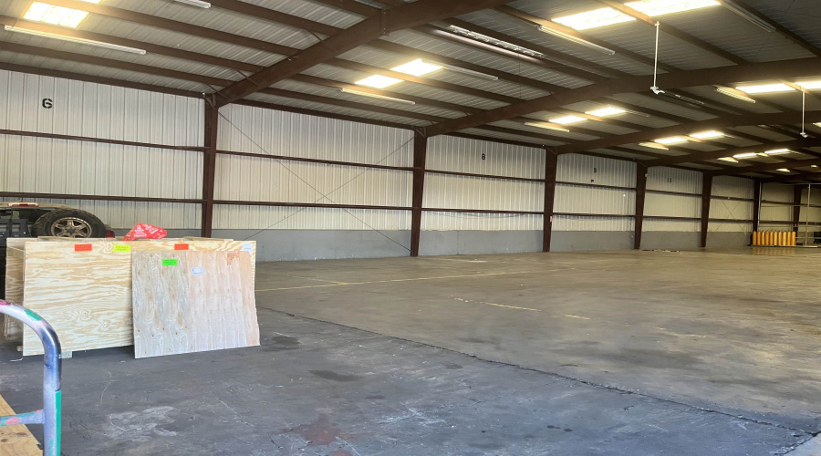 5305 Santa Maria Ave, Laredo, Texas 78040, 1 Bedroom Bedrooms, 1 Room Rooms,1 BathroomBathrooms,Commercial/industrial,For Rent,5305 Santa Maria Ave,20262577