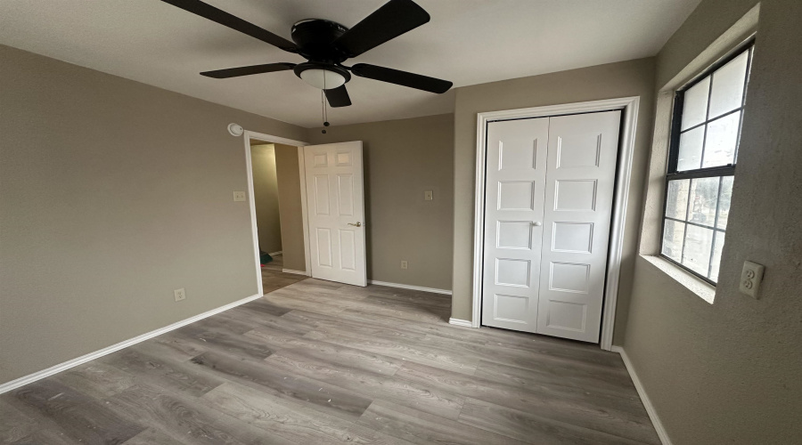 2620 Laredo St, Laredo, Texas 78043, 2 Bedrooms Bedrooms, 3 Rooms Rooms,1 BathroomBathrooms,Residential,For Rent,2620 Laredo St,20260558