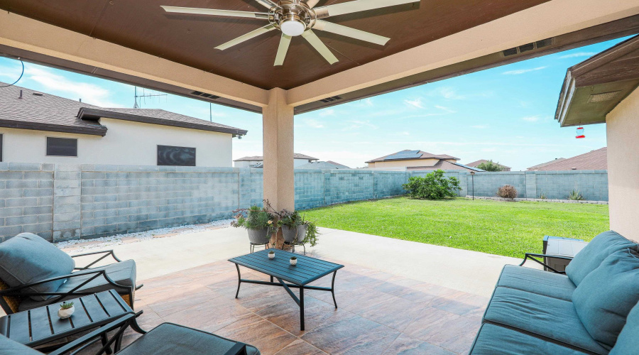 321 Collado Dr, Laredo, Texas 78045-6866, 3 Bedrooms Bedrooms, 7 Rooms Rooms,2 BathroomsBathrooms,Residential,For Sale,321 Collado Dr,20262578