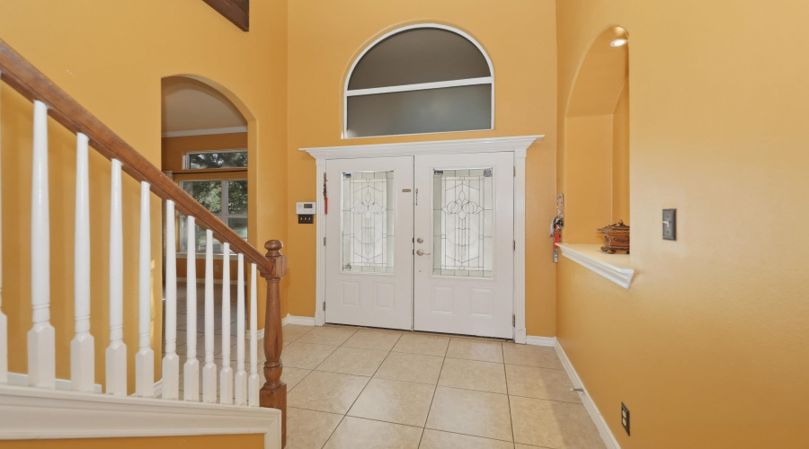 10601 Porfirio Dr, Laredo, Texas 78045, 5 Bedrooms Bedrooms, 7 Rooms Rooms,3 BathroomsBathrooms,Residential,For Sale,10601 Porfirio Dr,20262580
