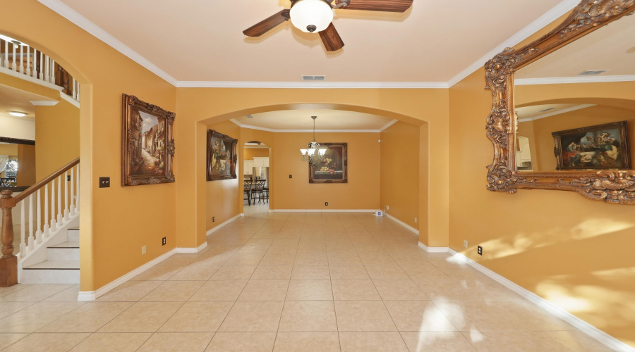 10601 Porfirio Dr, Laredo, Texas 78045, 5 Bedrooms Bedrooms, 7 Rooms Rooms,3 BathroomsBathrooms,Residential,For Sale,10601 Porfirio Dr,20262580