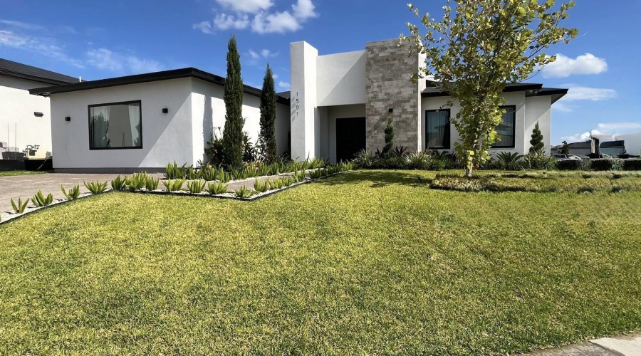 1501 Noyola Loop, LAREDO, Texas 78046, 3 Bedrooms Bedrooms, 5 Rooms Rooms,2 BathroomsBathrooms,Residential,For Sale,1501 Noyola Loop,20262582
