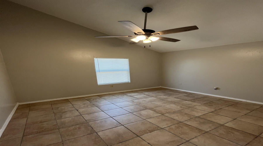 405 Prescott Lp, Laredo, Texas 78046, 3 Bedrooms Bedrooms, 5 Rooms Rooms,1 BathroomBathrooms,Residential,For Rent,405 Prescott Lp,20262585