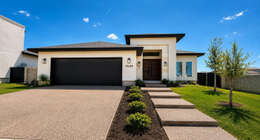 1530 Eagles LN, Laredo, Texas 78045, 3 Bedrooms Bedrooms, 6 Rooms Rooms,2 BathroomsBathrooms,Residential,For Sale,1530 Eagles LN,20262587