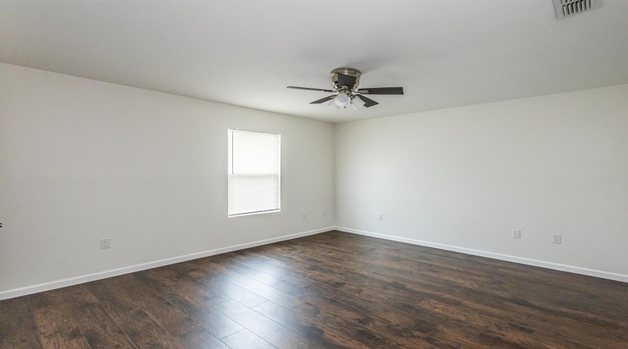 753 Snake Dr, LAREDO, Texas 78045, 3 Bedrooms Bedrooms, 5 Rooms Rooms,2 BathroomsBathrooms,Residential,For Rent,753 Snake Dr,20262588
