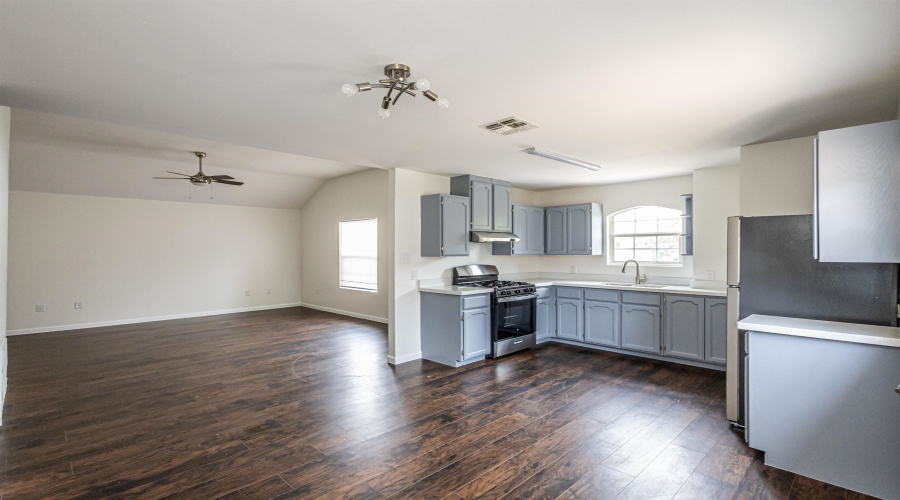 753 Snake Dr, LAREDO, Texas 78045, 3 Bedrooms Bedrooms, 5 Rooms Rooms,2 BathroomsBathrooms,Residential,For Rent,753 Snake Dr,20262588