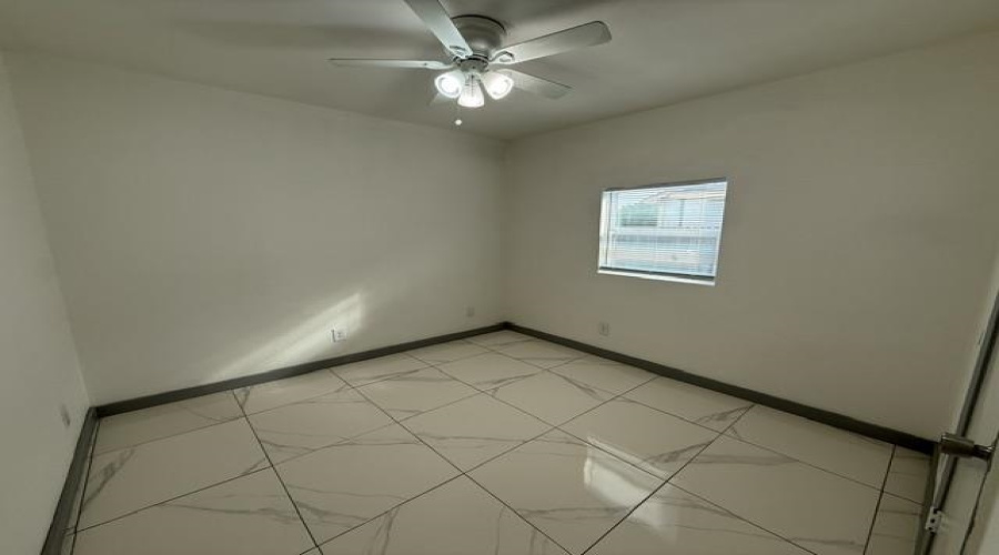 9549 Canvasback Dr, Laredo, Texas 78045, 3 Bedrooms Bedrooms, 4 Rooms Rooms,1 BathroomBathrooms,Residential,For Rent,9549 Canvasback Dr,20262589