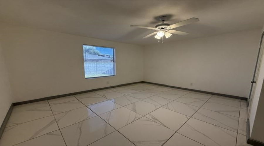 9549 Canvasback Dr, Laredo, Texas 78045, 3 Bedrooms Bedrooms, 4 Rooms Rooms,1 BathroomBathrooms,Residential,For Rent,9549 Canvasback Dr,20262589