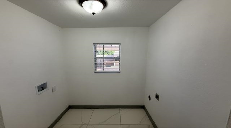 9549 Canvasback Dr, Laredo, Texas 78045, 3 Bedrooms Bedrooms, 4 Rooms Rooms,1 BathroomBathrooms,Residential,For Rent,9549 Canvasback Dr,20262589