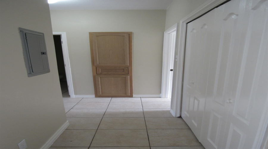 9804 Cantera Ct, Laredo, Texas 78045, 2 Bedrooms Bedrooms, 5 Rooms Rooms,2 BathroomsBathrooms,Residential,For Rent,9804 Cantera Ct,20262592