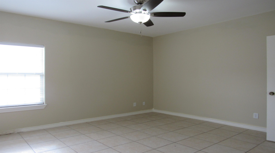 9804 Cantera Ct, Laredo, Texas 78045, 2 Bedrooms Bedrooms, 5 Rooms Rooms,2 BathroomsBathrooms,Residential,For Rent,9804 Cantera Ct,20262592