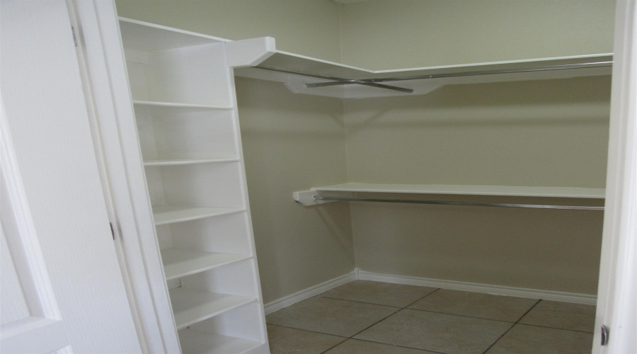 9804 Cantera Ct, Laredo, Texas 78045, 2 Bedrooms Bedrooms, 5 Rooms Rooms,2 BathroomsBathrooms,Residential,For Rent,9804 Cantera Ct,20262592