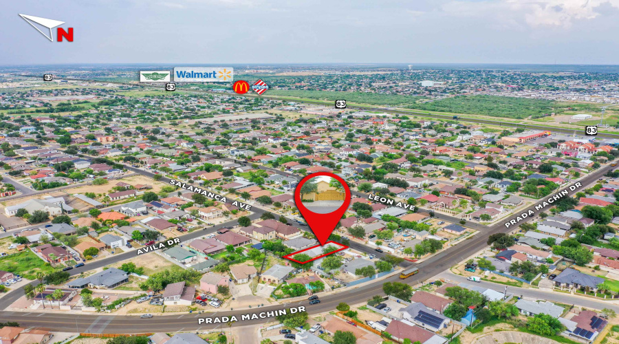 106 Salamanca Ave, LAREDO, Texas 78046, 3 Bedrooms Bedrooms, 5 Rooms Rooms,1 BathroomBathrooms,Residential,For Sale,106 Salamanca Ave,20262594
