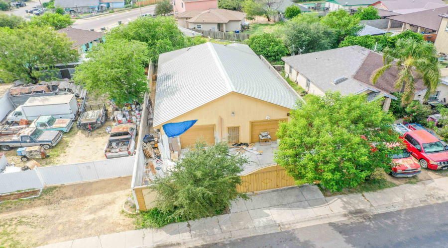 106 Salamanca Ave, LAREDO, Texas 78046, 3 Bedrooms Bedrooms, 5 Rooms Rooms,1 BathroomBathrooms,Residential,For Sale,106 Salamanca Ave,20262594
