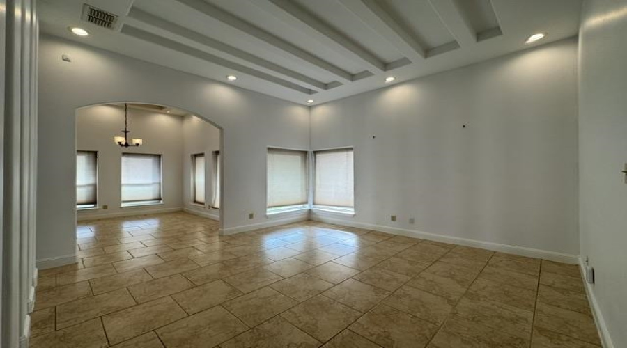 2920 O'Henry Dr, Laredo, Texas 78041, 3 Bedrooms Bedrooms, 8 Rooms Rooms,4 BathroomsBathrooms,Residential,For Rent,2920 O'Henry Dr,20262596