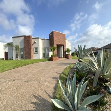 2920 O'Henry Dr, Laredo, Texas 78041, 3 Bedrooms Bedrooms, 8 Rooms Rooms,4 BathroomsBathrooms,Residential,For Rent,2920 O'Henry Dr,20262596