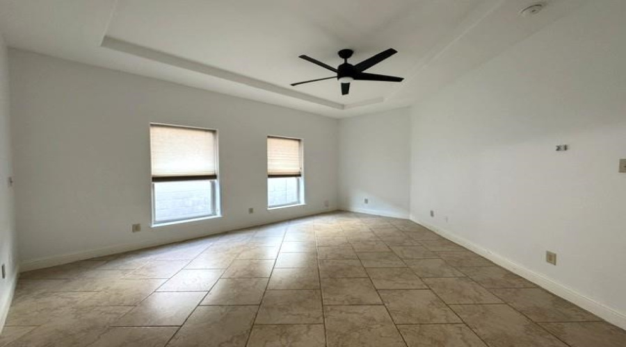 2920 O'Henry Dr, Laredo, Texas 78041, 3 Bedrooms Bedrooms, 8 Rooms Rooms,4 BathroomsBathrooms,Residential,For Rent,2920 O'Henry Dr,20262596