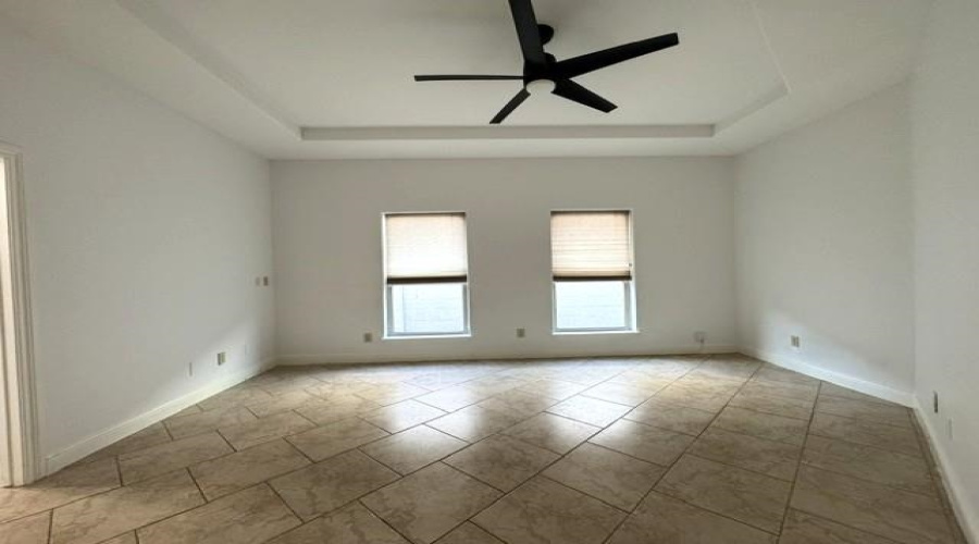 2920 O'Henry Dr, Laredo, Texas 78041, 3 Bedrooms Bedrooms, 8 Rooms Rooms,4 BathroomsBathrooms,Residential,For Rent,2920 O'Henry Dr,20262596