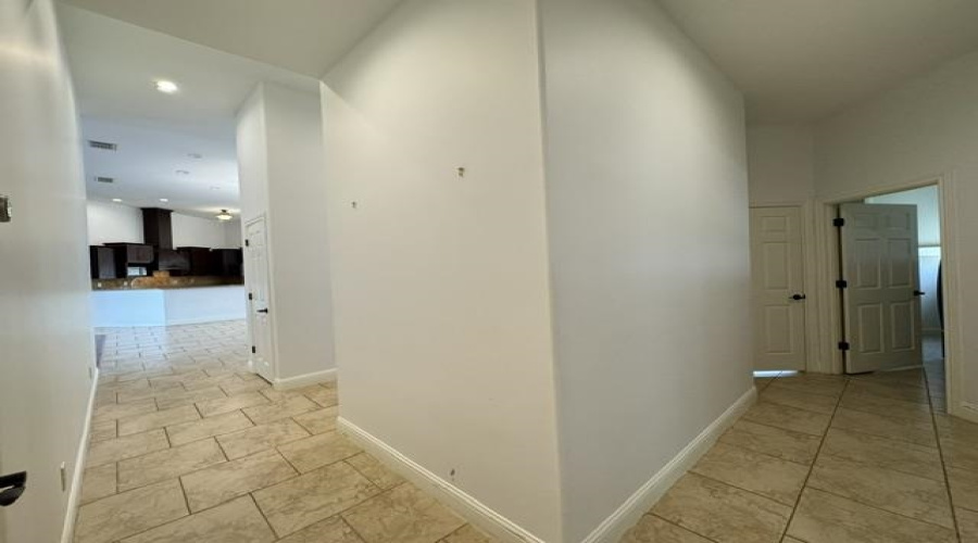 2920 O'Henry Dr, Laredo, Texas 78041, 3 Bedrooms Bedrooms, 8 Rooms Rooms,4 BathroomsBathrooms,Residential,For Rent,2920 O'Henry Dr,20262596