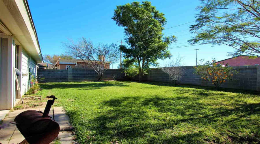 1911 Stonefield Ln, Laredo, Texas 78045, 3 Bedrooms Bedrooms, 6 Rooms Rooms,2 BathroomsBathrooms,Residential,For Rent,1911 Stonefield Ln,20262597