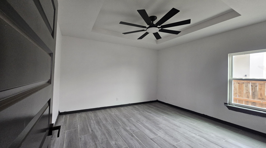 1401 Los Estribos Dr., Laredo, Texas 78046, 3 Bedrooms Bedrooms, 6 Rooms Rooms,3 BathroomsBathrooms,Residential,For Sale,1401 Los Estribos Dr.,20262608