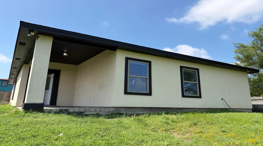 3118 Potomac Lp, Laredo, Texas 78046, 3 Bedrooms Bedrooms, 4 Rooms Rooms,2 BathroomsBathrooms,Residential,For Sale,3118 Potomac Lp,20262609